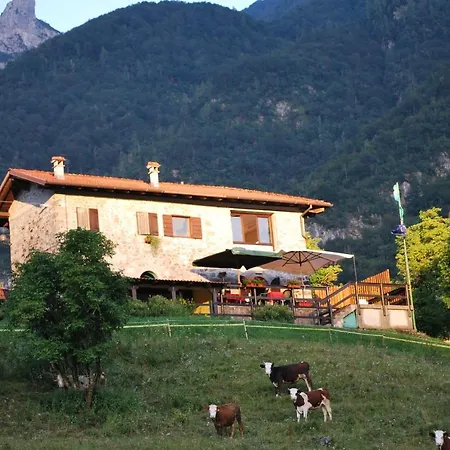 Rifugio Malga Grasia Caprizi