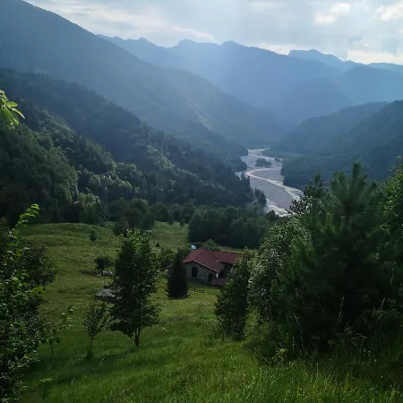 בית הארחה Rifugio Malga Grasia *